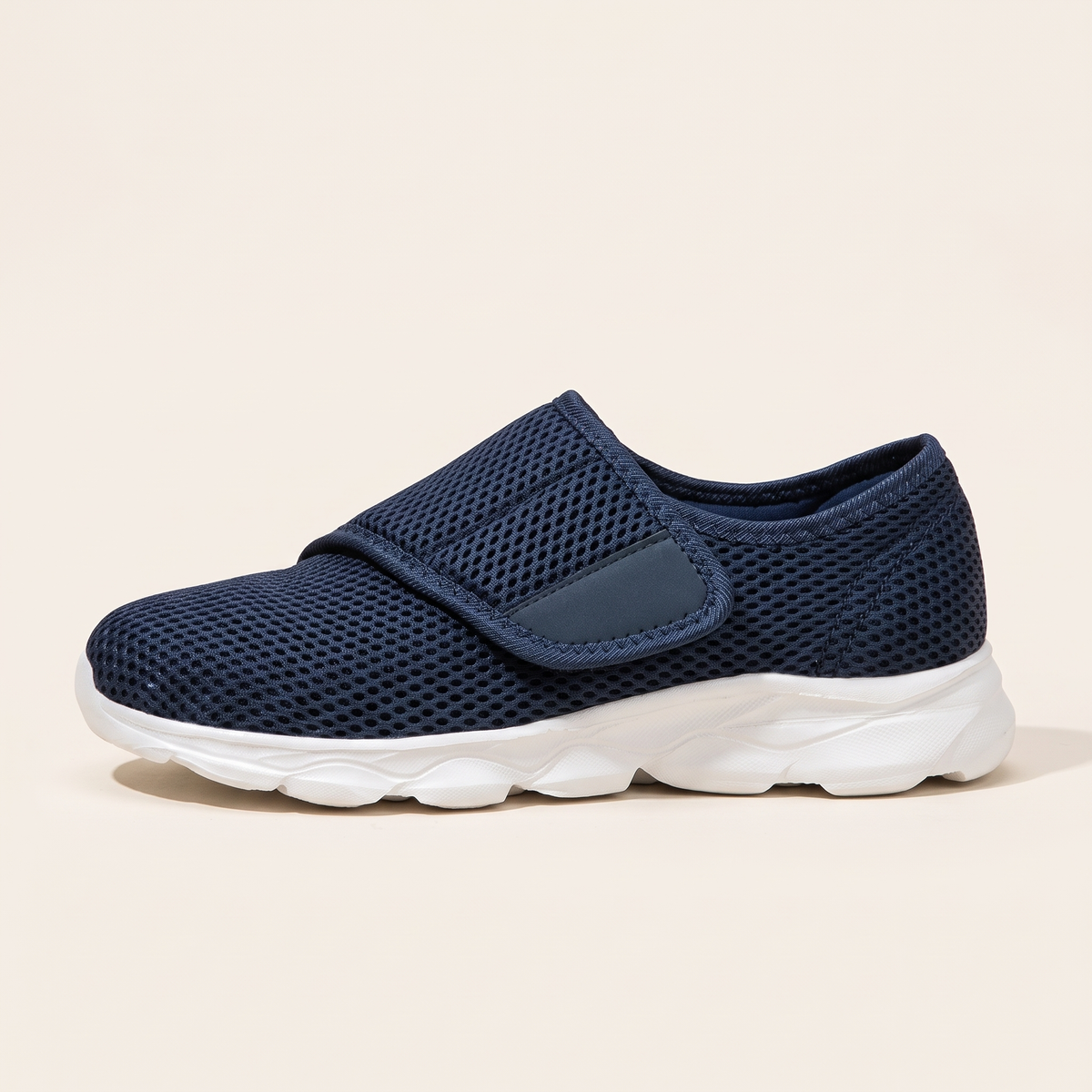 The Easy-Strap in navy